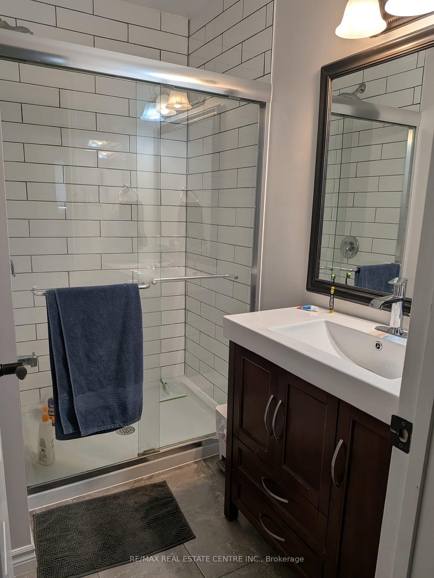 Photo 21 of 28 Teskey Court, Collingwood — HOMEH