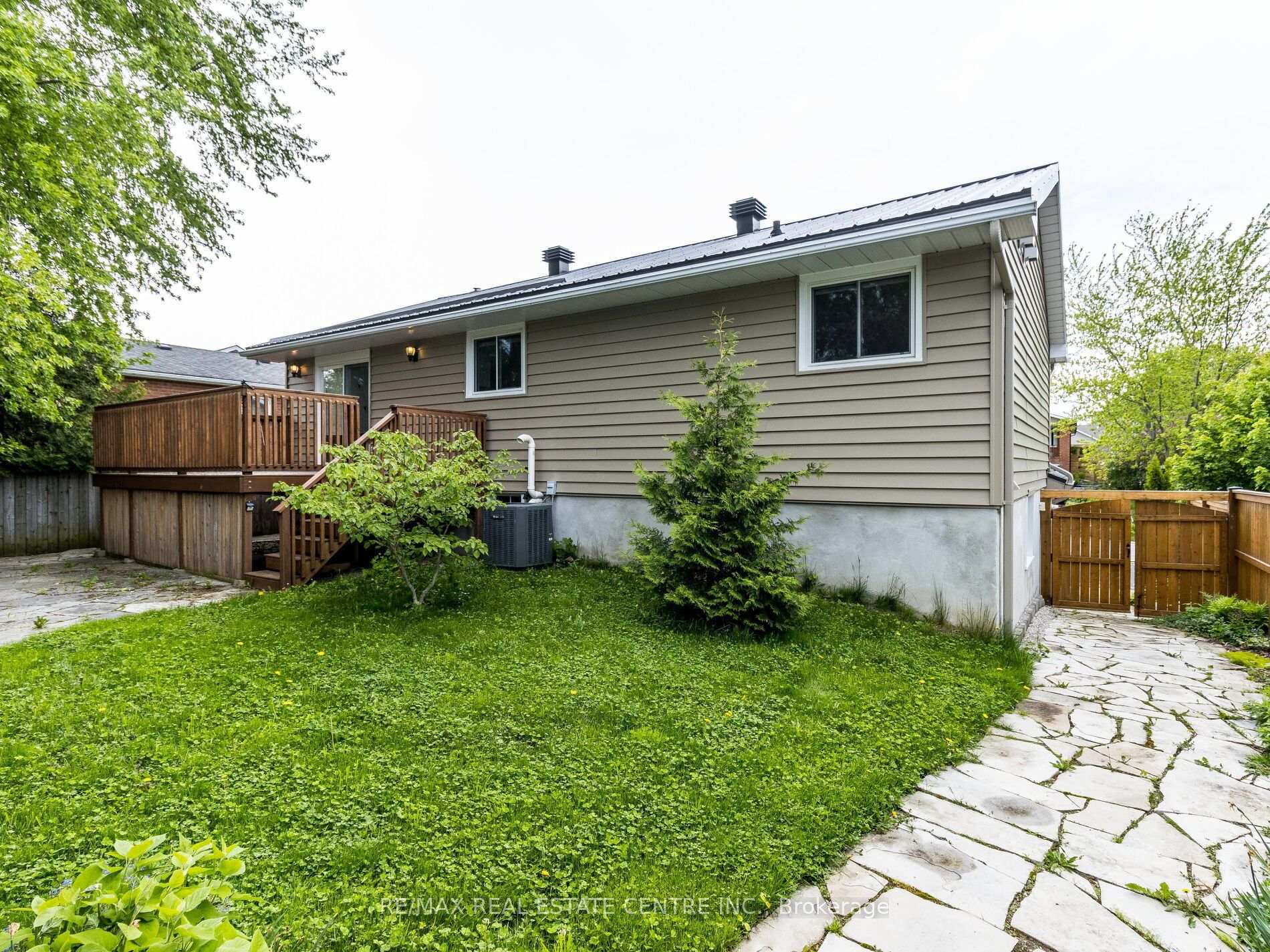 Photo 40 of 28 Teskey Court, Collingwood — HOMEH