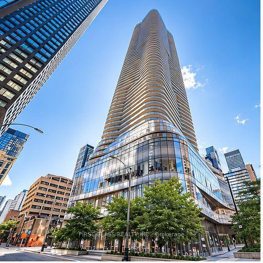 Front of Unit 4313, 11 Wellesley Street W