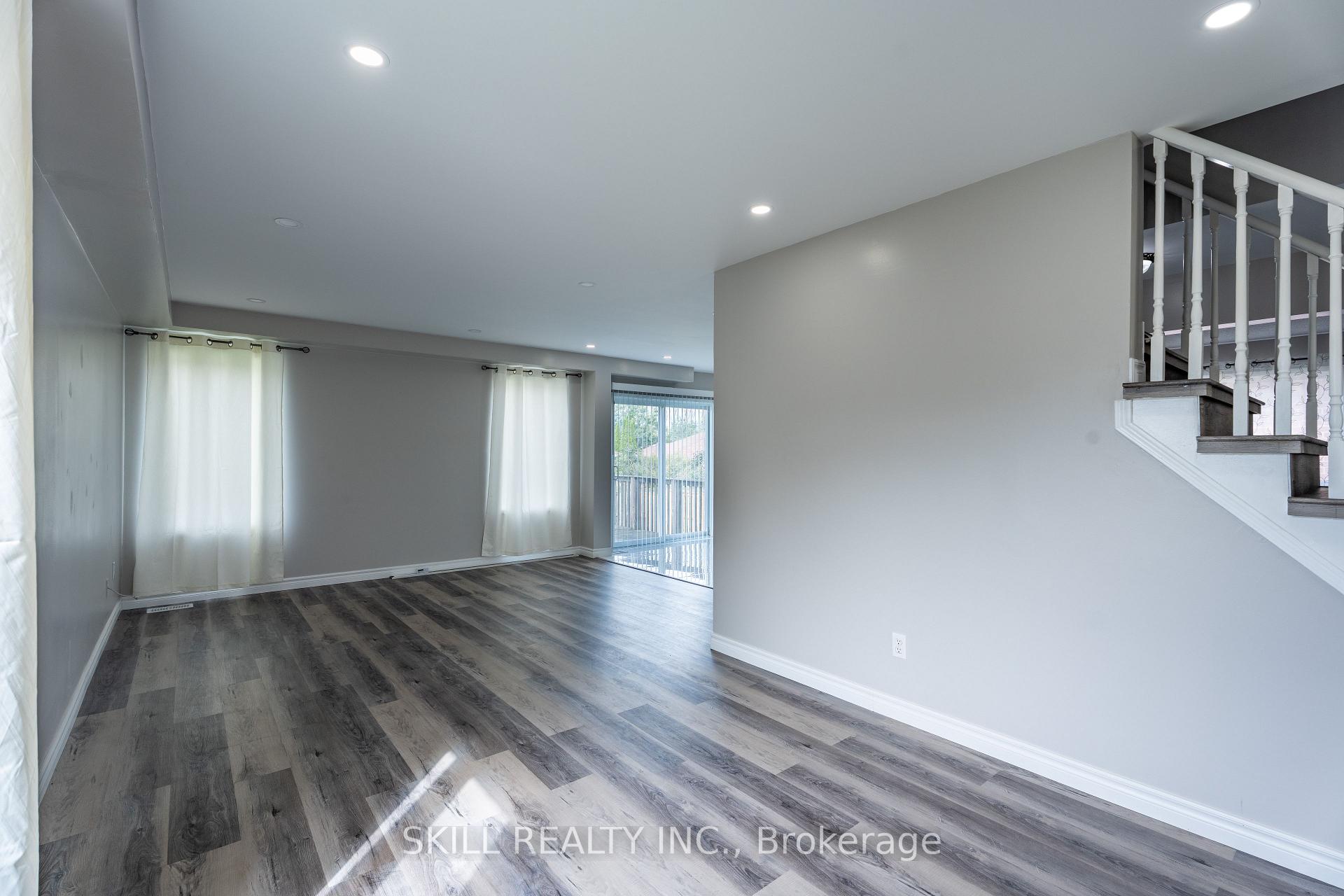 Photo 4 of 73 Tunbridge Road, Barrie, Georgian Drive — HOMEH