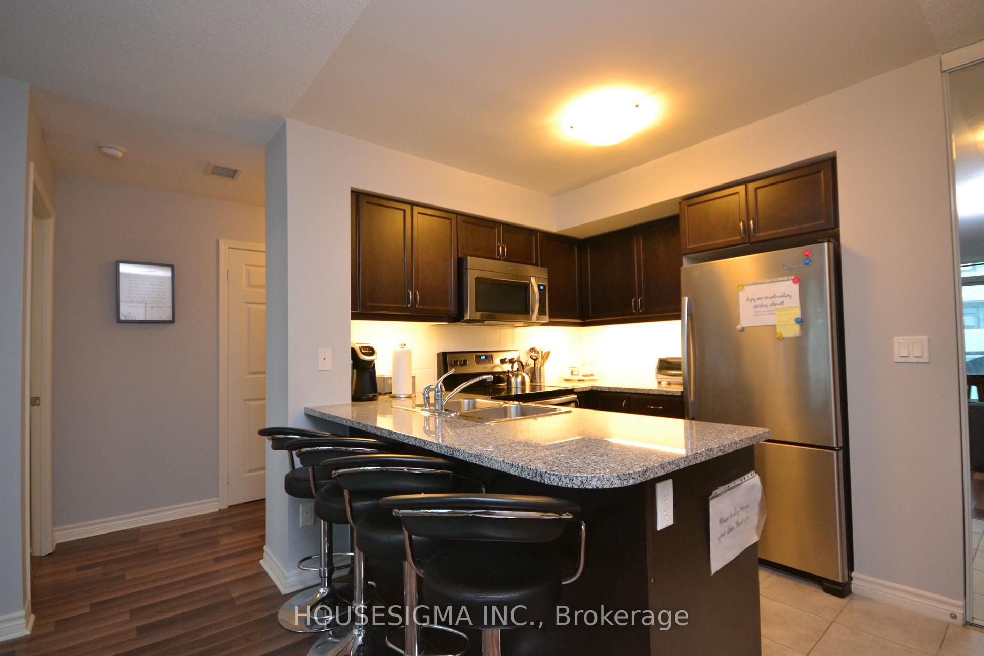 Photo 4 of Unit 1507, 19 Grand Trunk Crescent, Toronto, Waterfront Communities — HOMEH