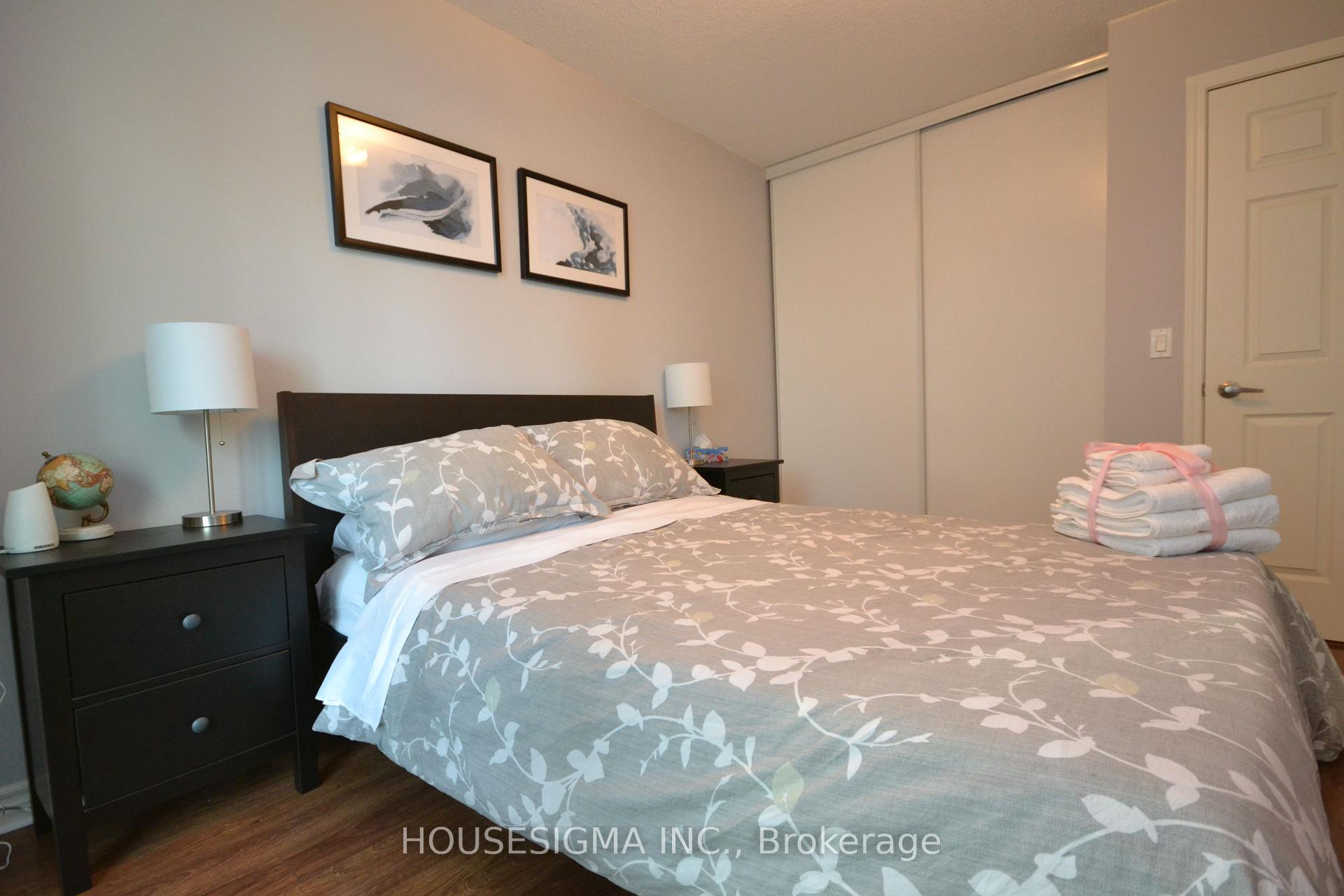 Photo 9 of Unit 1507, 19 Grand Trunk Crescent, Toronto, Waterfront Communities — HOMEH