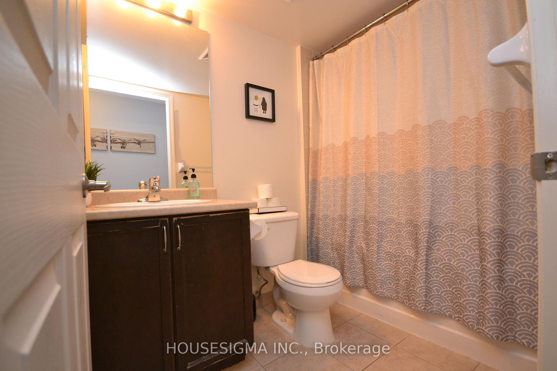 Photo 10 of Unit 1507, 19 Grand Trunk Crescent, Toronto, Waterfront Communities — HOMEH