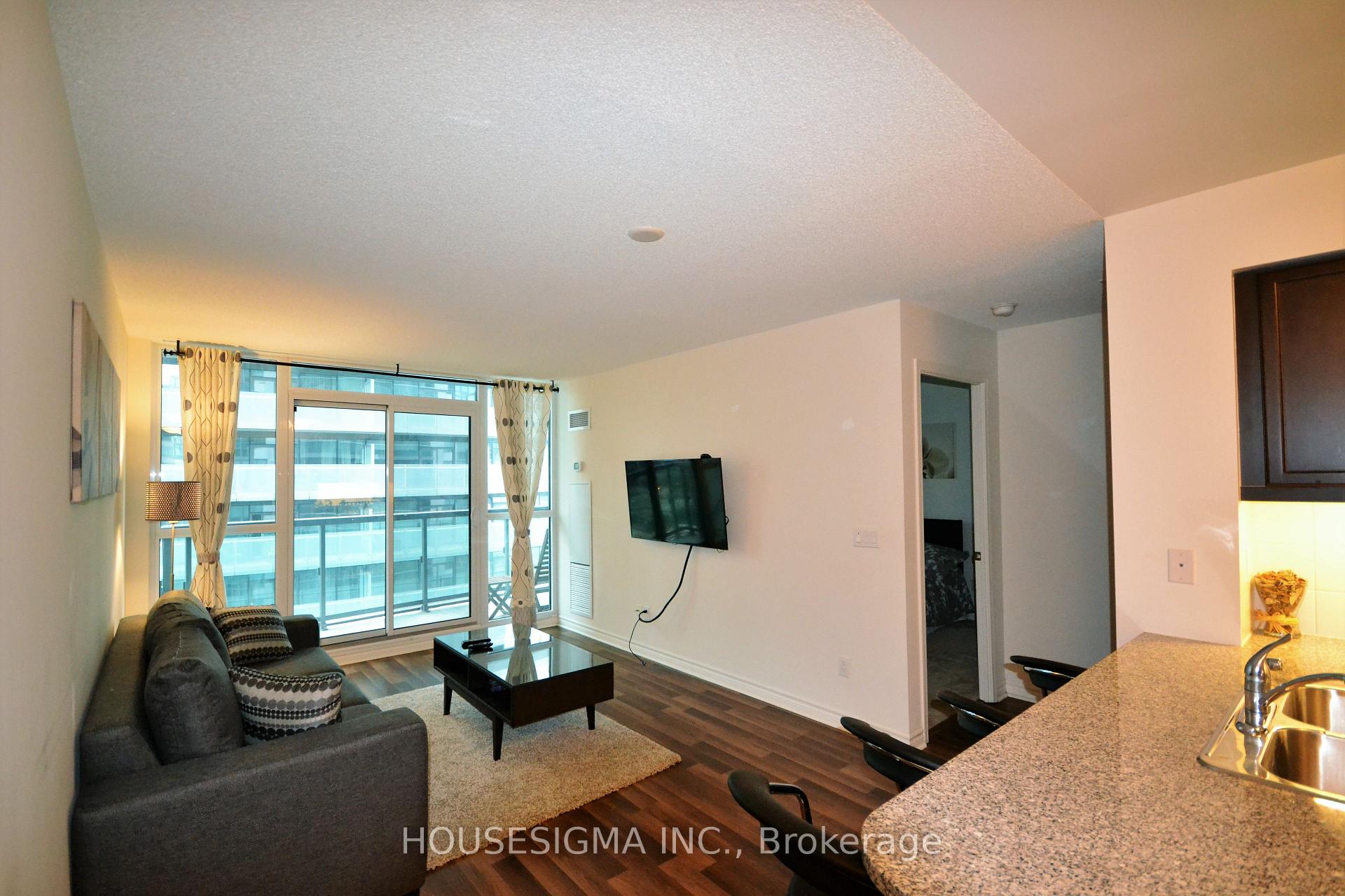 Photo 12 of Unit 1507, 19 Grand Trunk Crescent, Toronto, Waterfront Communities — HOMEH