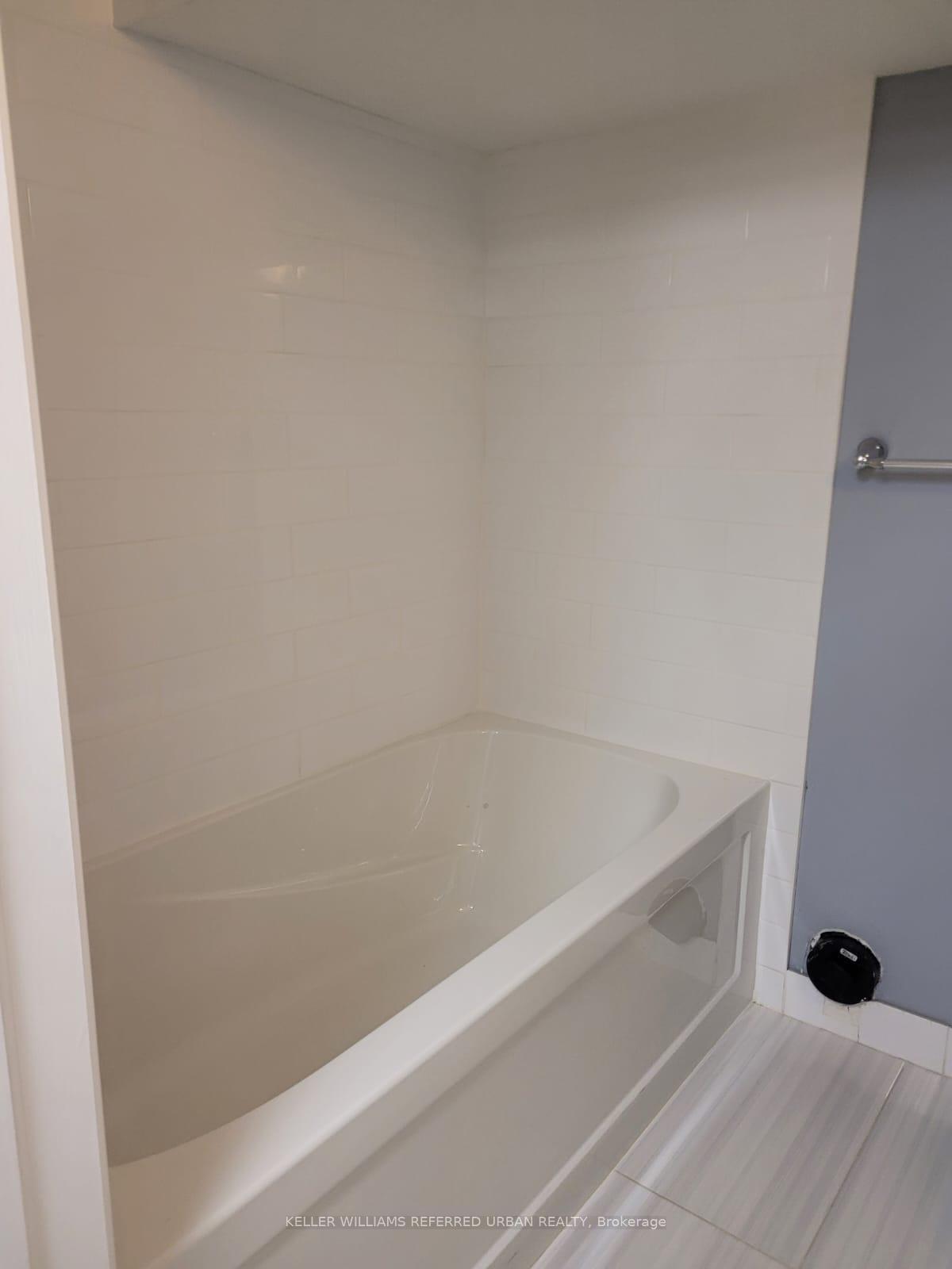 Photo 10 of Unit BSMT 2, 82 Brucewood Crescent, Toronto, Englemount-Lawrence — HOMEH