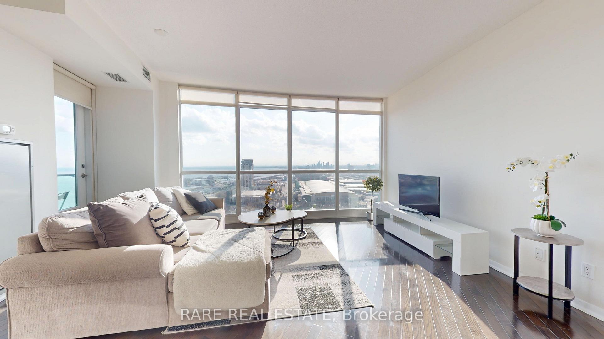 Front of Unit 3005, 215 Fort York Boulevard