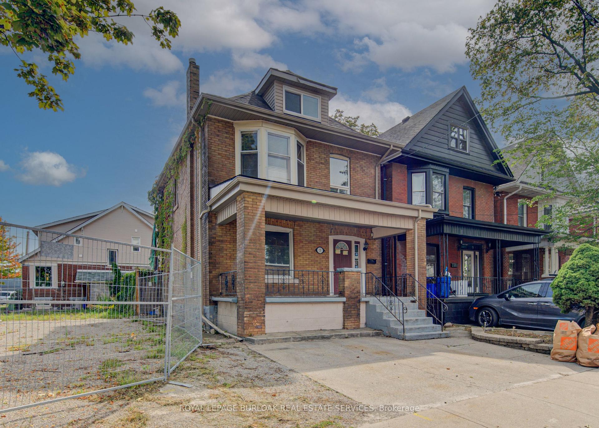 Photo 3 of 5 Barnesdale Avenue, Hamilton, Stipley — HOMEH