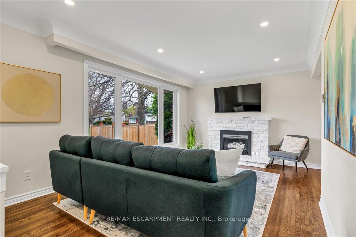 Photo 3 of Unit Upper, 58 Columbia Drive, Hamilton, Buchanan — HOMEH