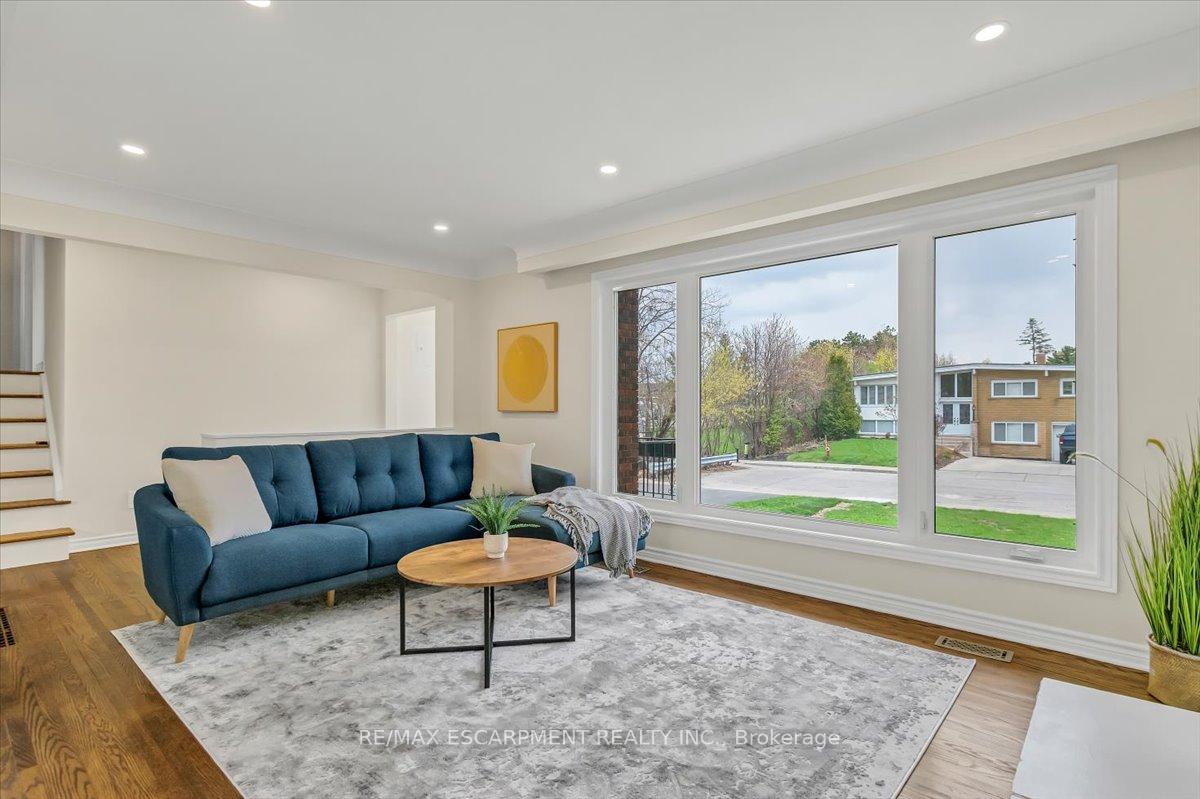 Photo 5 of Unit Upper, 58 Columbia Drive, Hamilton, Buchanan — HOMEH