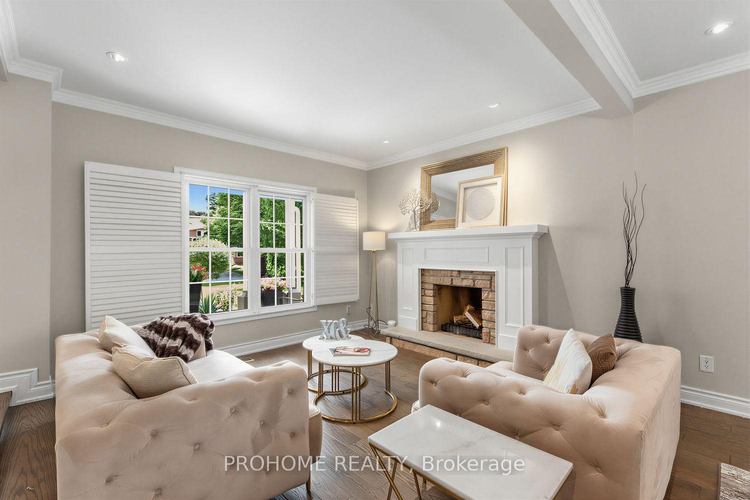 Photo 7 of 43 Rosemead Close, Markham, Unionville — HOMEH