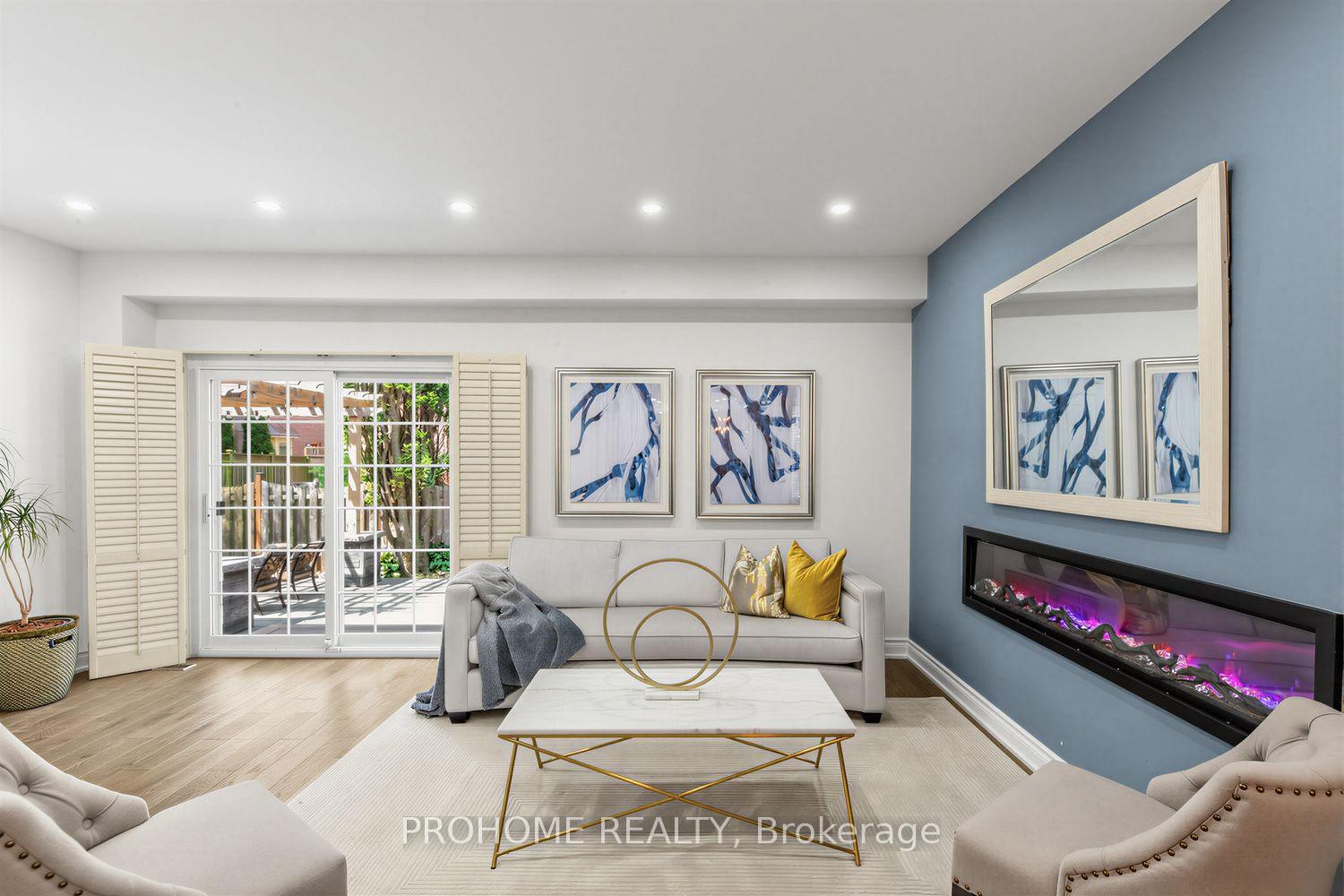 Photo 9 of 43 Rosemead Close, Markham, Unionville — HOMEH