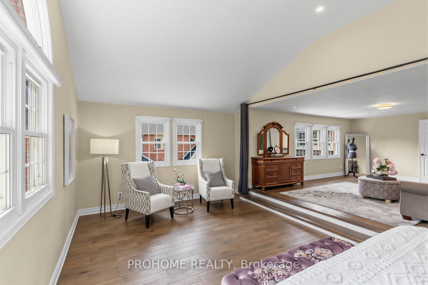 Photo 21 of 43 Rosemead Close, Markham, Unionville — HOMEH