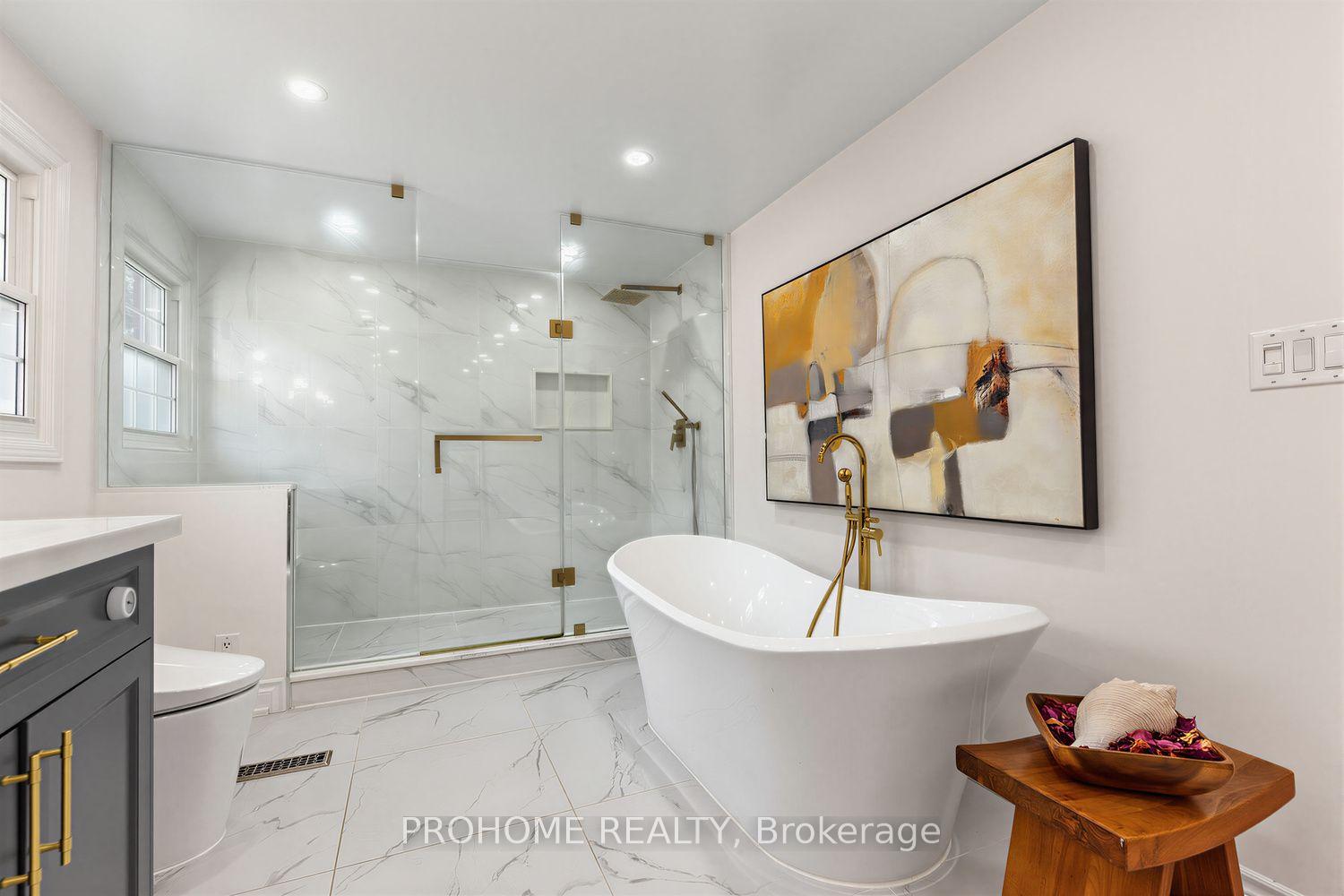Photo 24 of 43 Rosemead Close, Markham, Unionville — HOMEH
