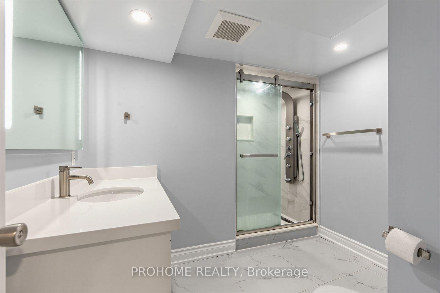 Photo 38 of 43 Rosemead Close, Markham, Unionville — HOMEH