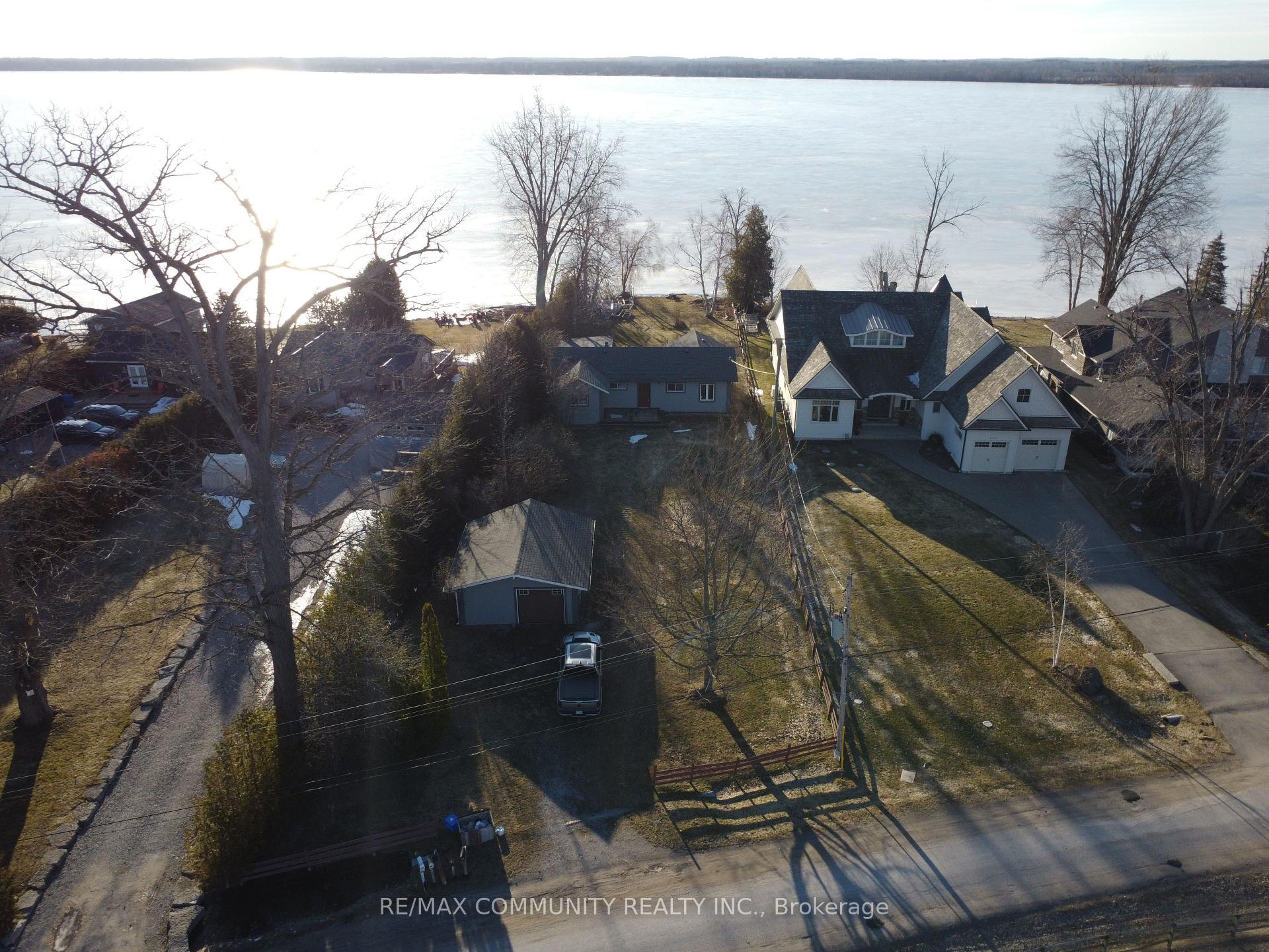 Photo 17 of 579 Duclos Point Road, Georgina, Pefferlaw — HOMEH