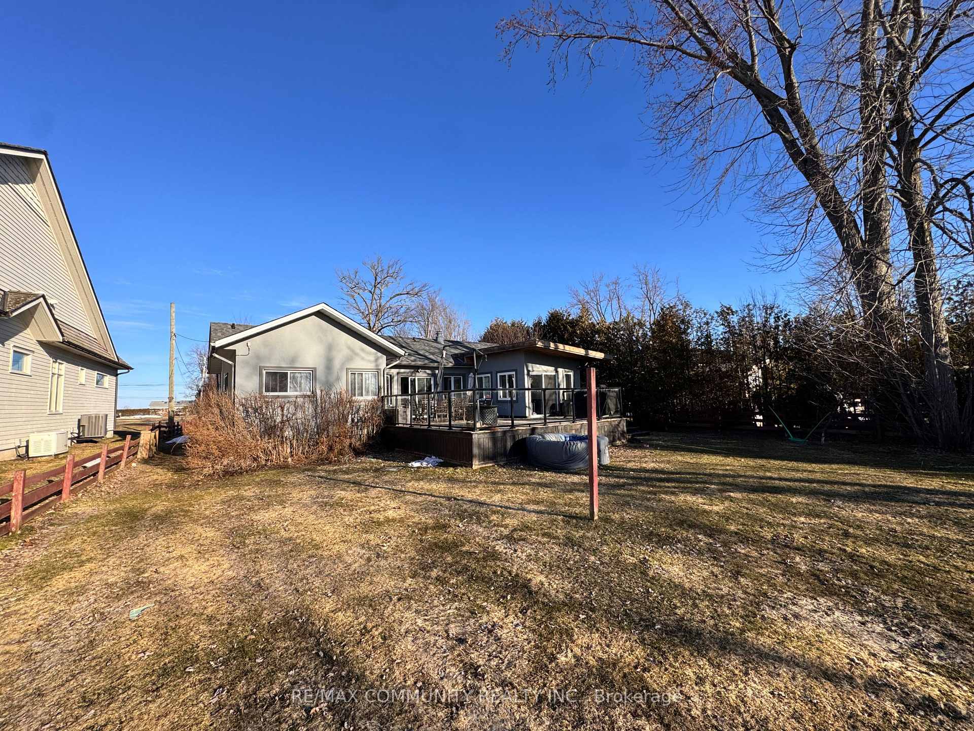 Photo 25 of 579 Duclos Point Road, Georgina, Pefferlaw — HOMEH
