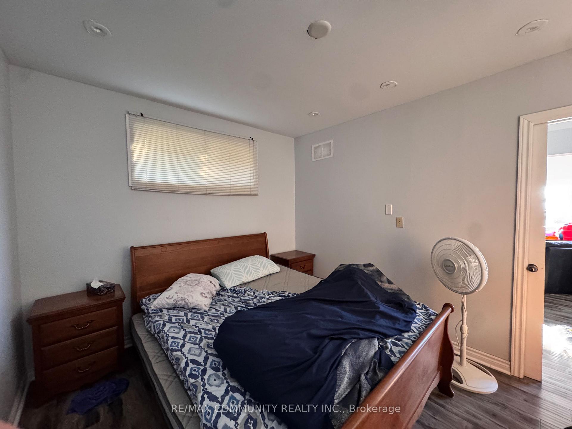 Photo 35 of 579 Duclos Point Road, Georgina, Pefferlaw — HOMEH