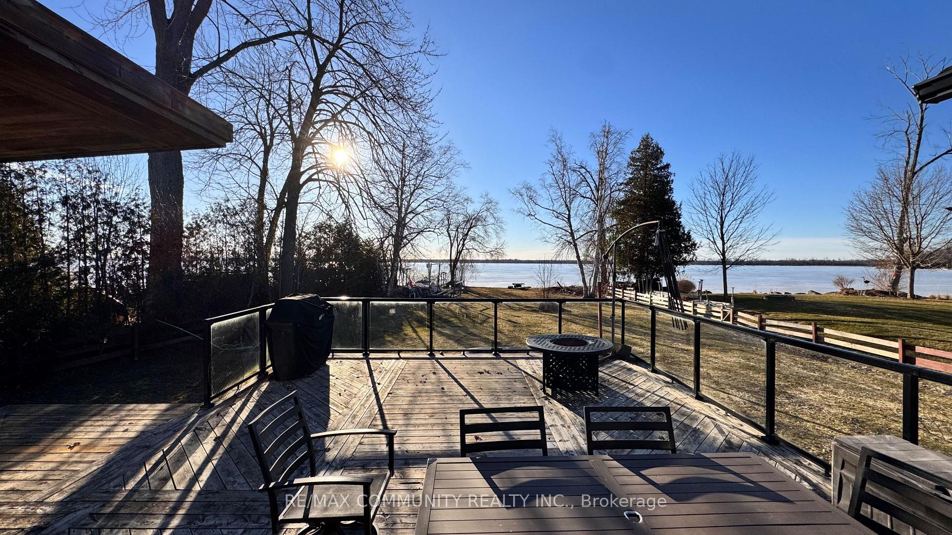 Photo 39 of 579 Duclos Point Road, Georgina, Pefferlaw — HOMEH