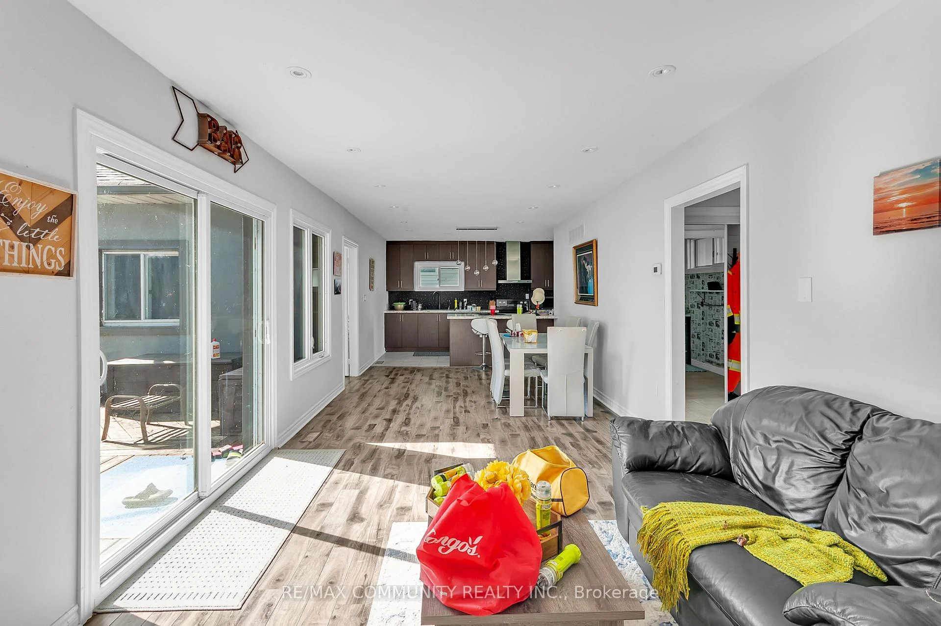 Photo 16 of 579 Duclos Point Road, Georgina, Pefferlaw — HOMEH