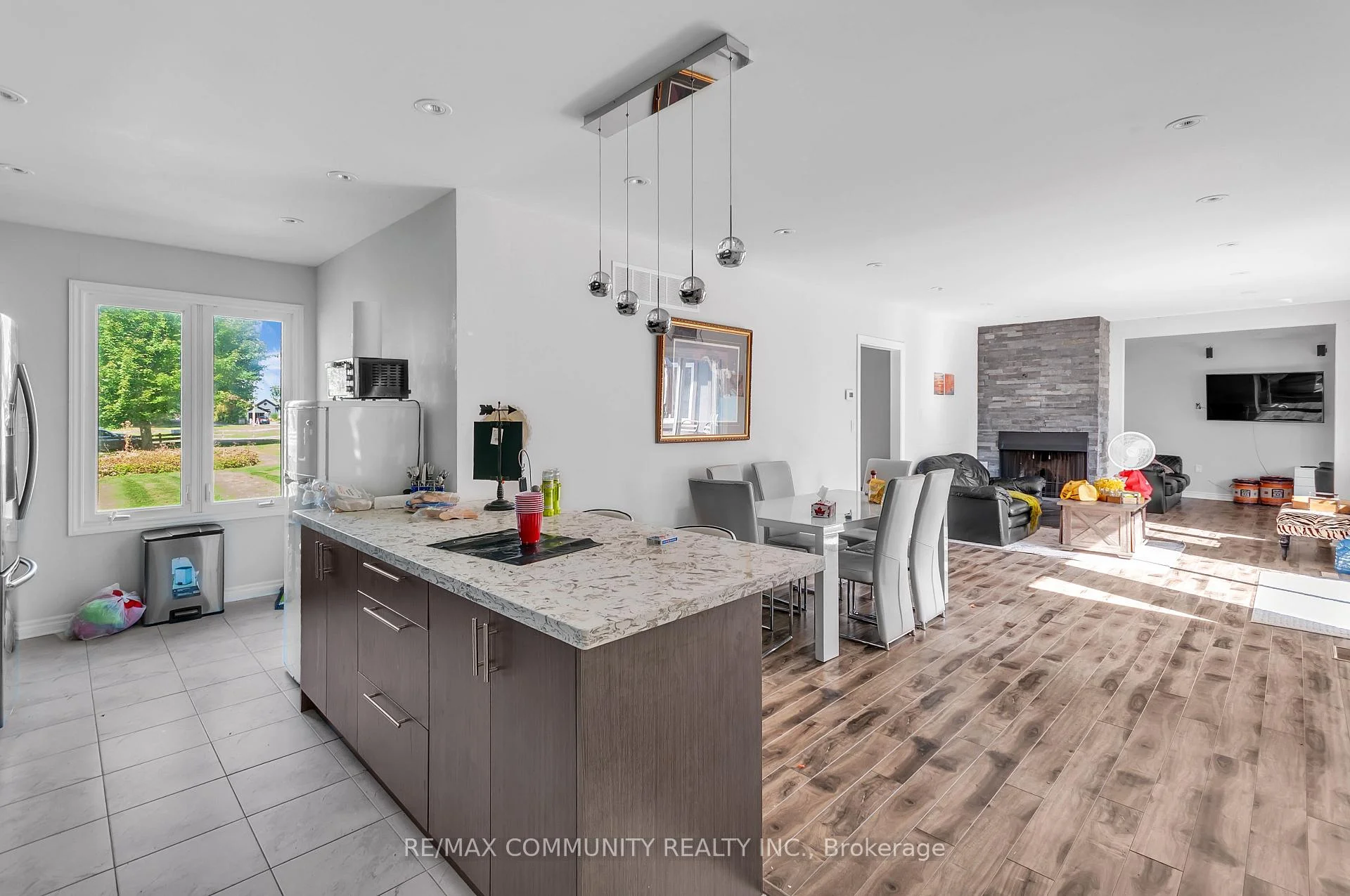 Photo 20 of 579 Duclos Point Road, Georgina, Pefferlaw — HOMEH