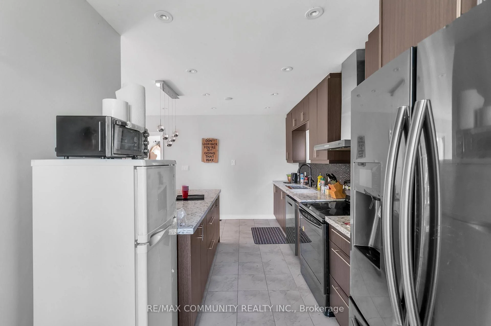 Photo 26 of 579 Duclos Point Road, Georgina, Pefferlaw — HOMEH