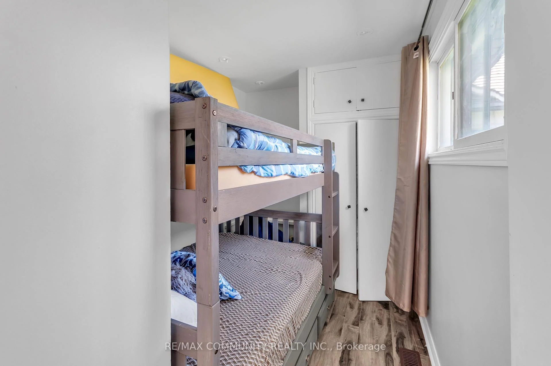 Photo 36 of 579 Duclos Point Road, Georgina, Pefferlaw — HOMEH
