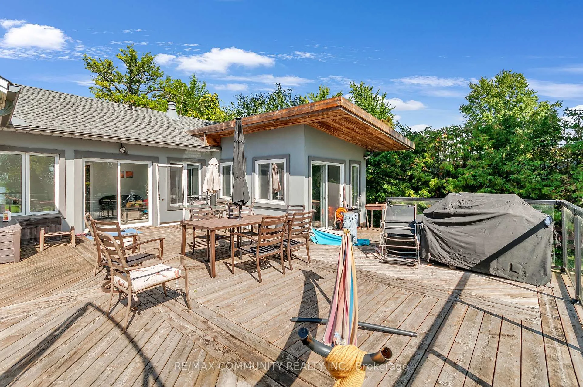 Photo 47 of 579 Duclos Point Road, Georgina, Pefferlaw — HOMEH