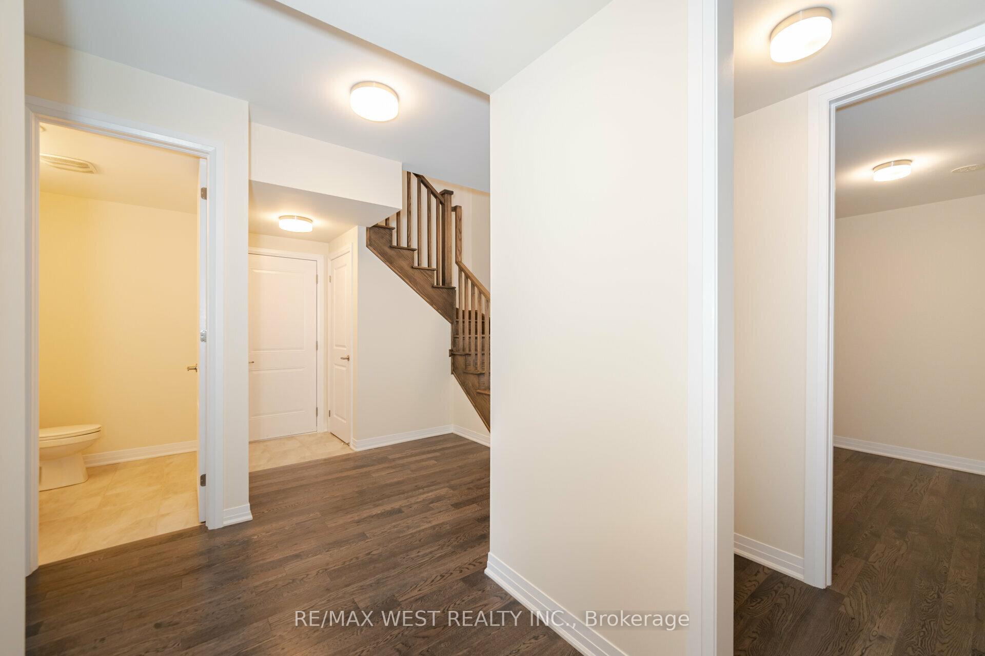 Photo 5 of 120 Settlers Road E, Oakville, Glenorchy — HOMEH
