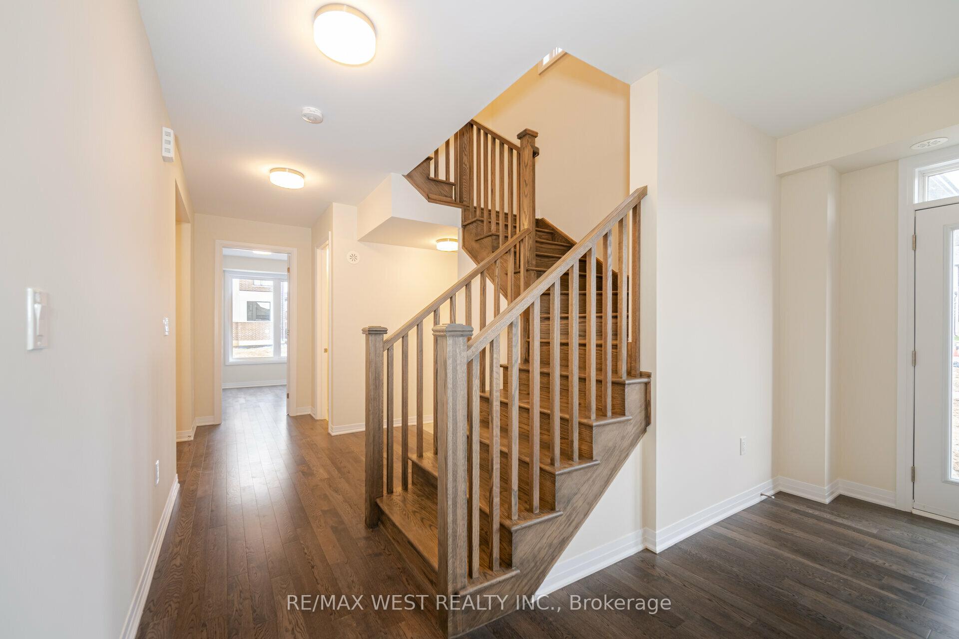 Photo 9 of 120 Settlers Road E, Oakville, Glenorchy — HOMEH