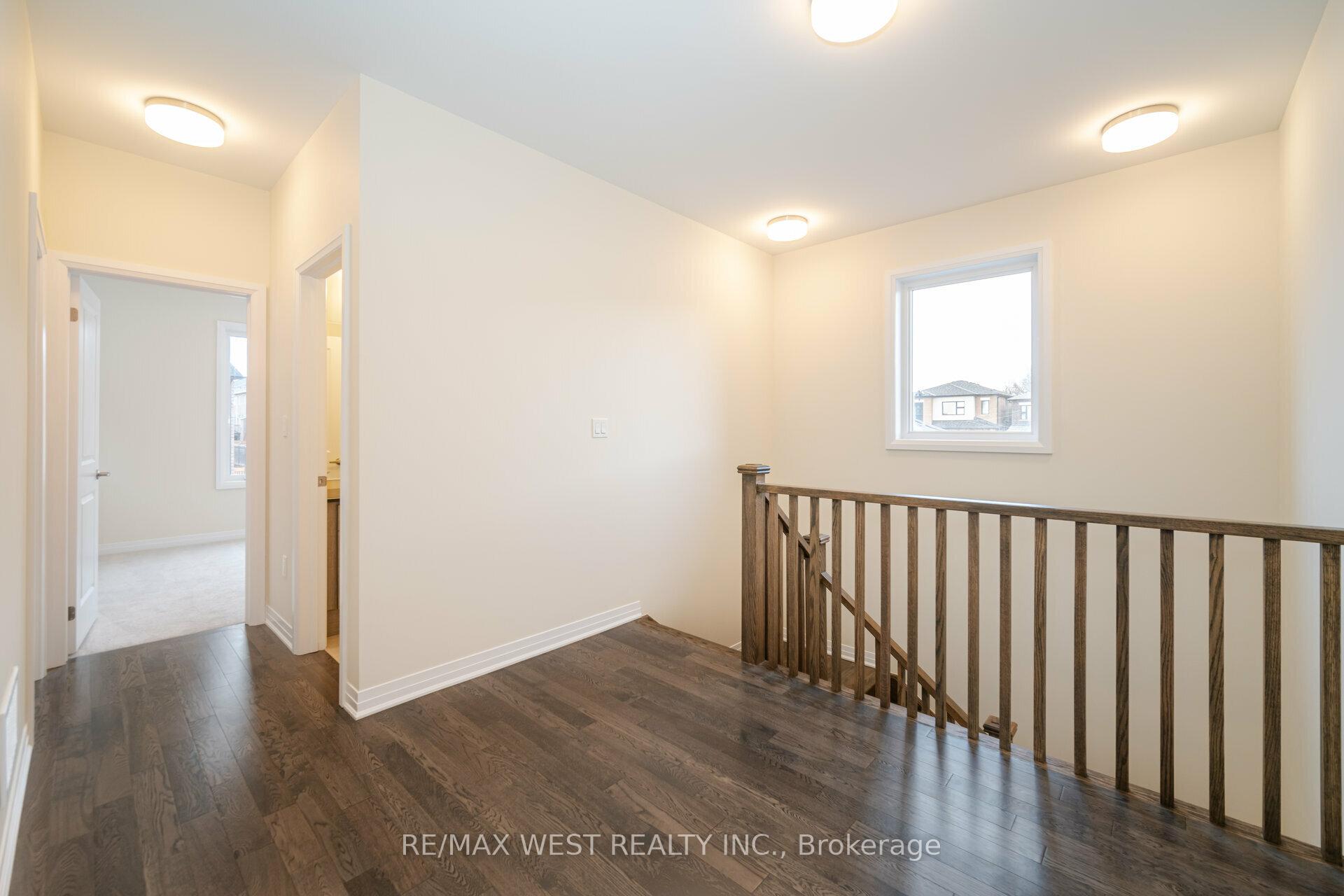 Photo 10 of 120 Settlers Road E, Oakville, Glenorchy — HOMEH