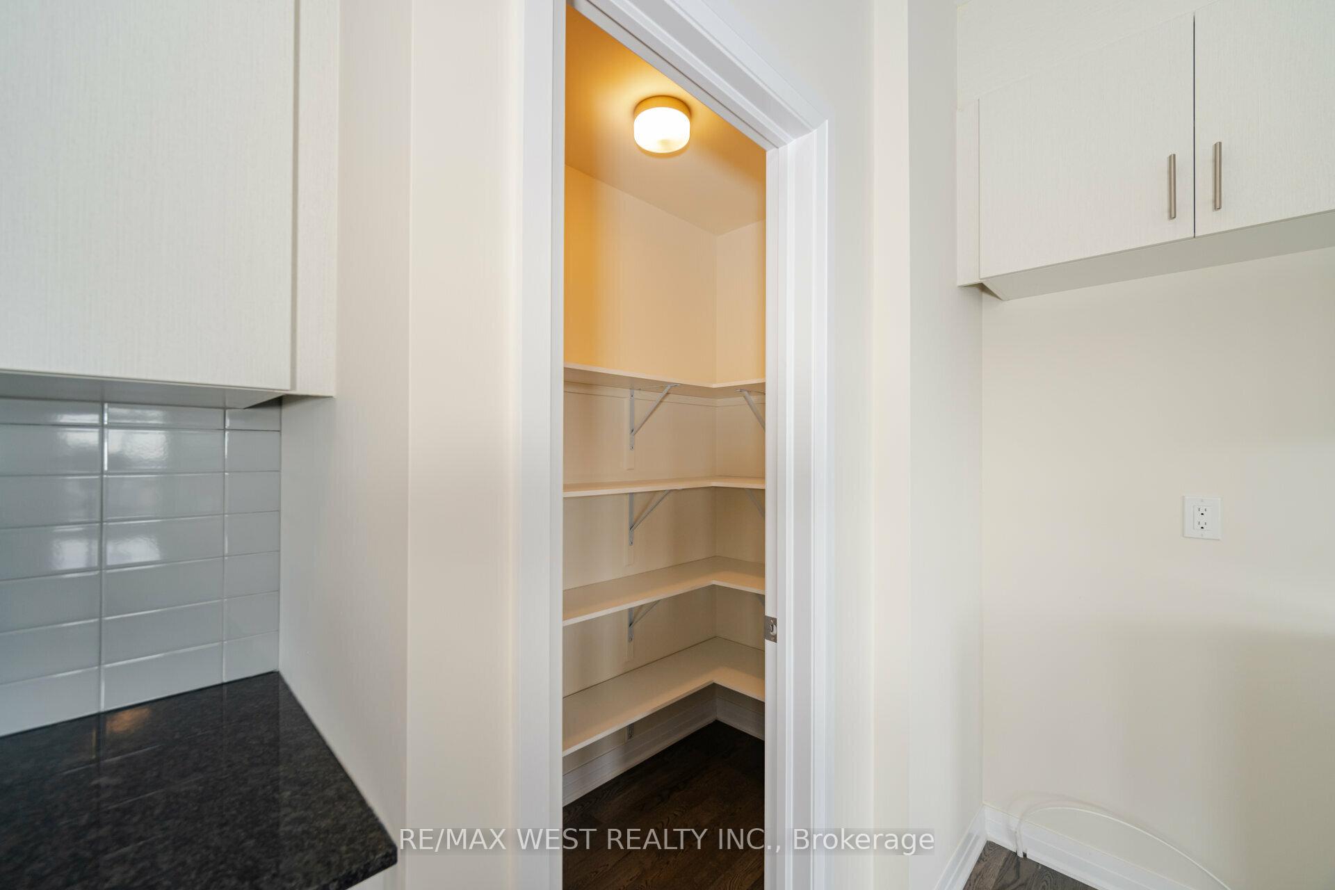 Photo 16 of 120 Settlers Road E, Oakville, Glenorchy — HOMEH