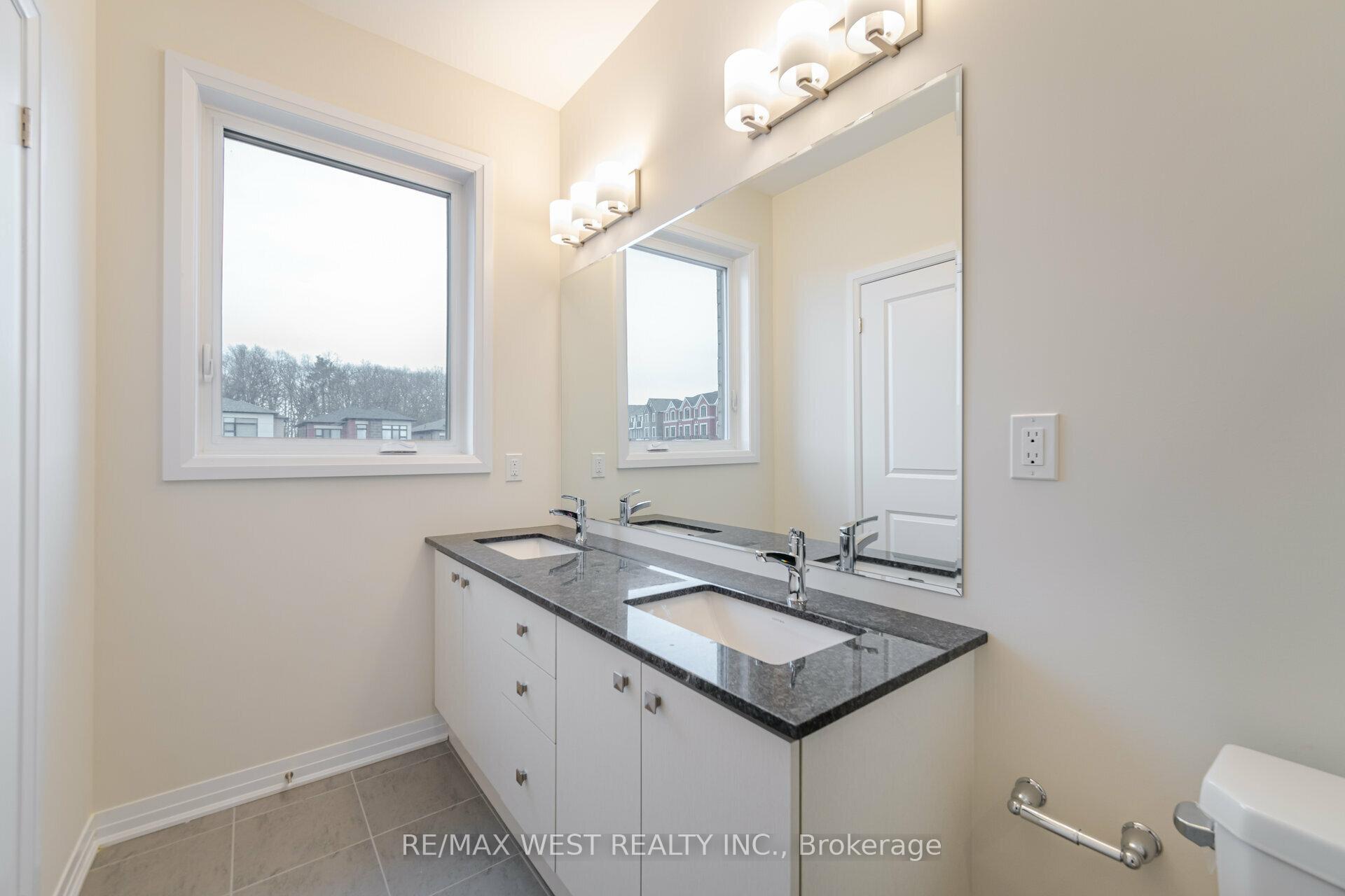 Photo 26 of 120 Settlers Road E, Oakville, Glenorchy — HOMEH