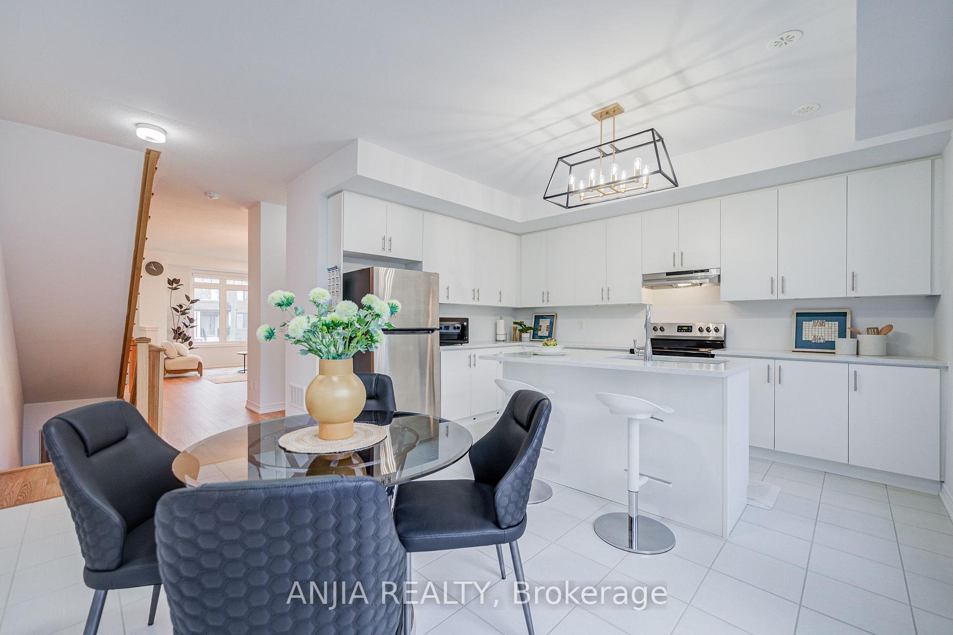 Photo 15 of 11794 Tenth Line, Whitchurch-Stouffville, Stouffville — HOMEH
