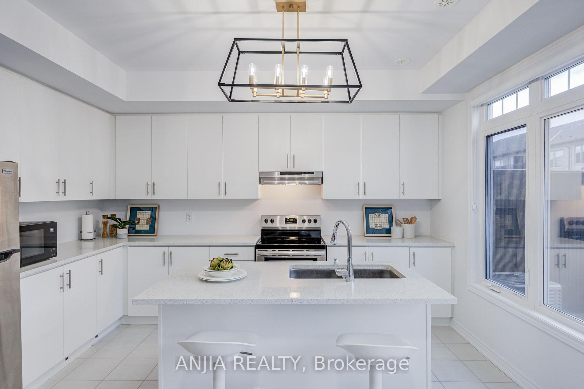 Photo 17 of 11794 Tenth Line, Whitchurch-Stouffville, Stouffville — HOMEH
