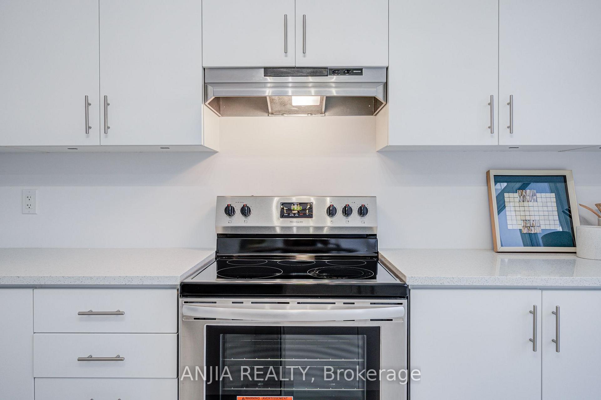 Photo 19 of 11794 Tenth Line, Whitchurch-Stouffville, Stouffville — HOMEH