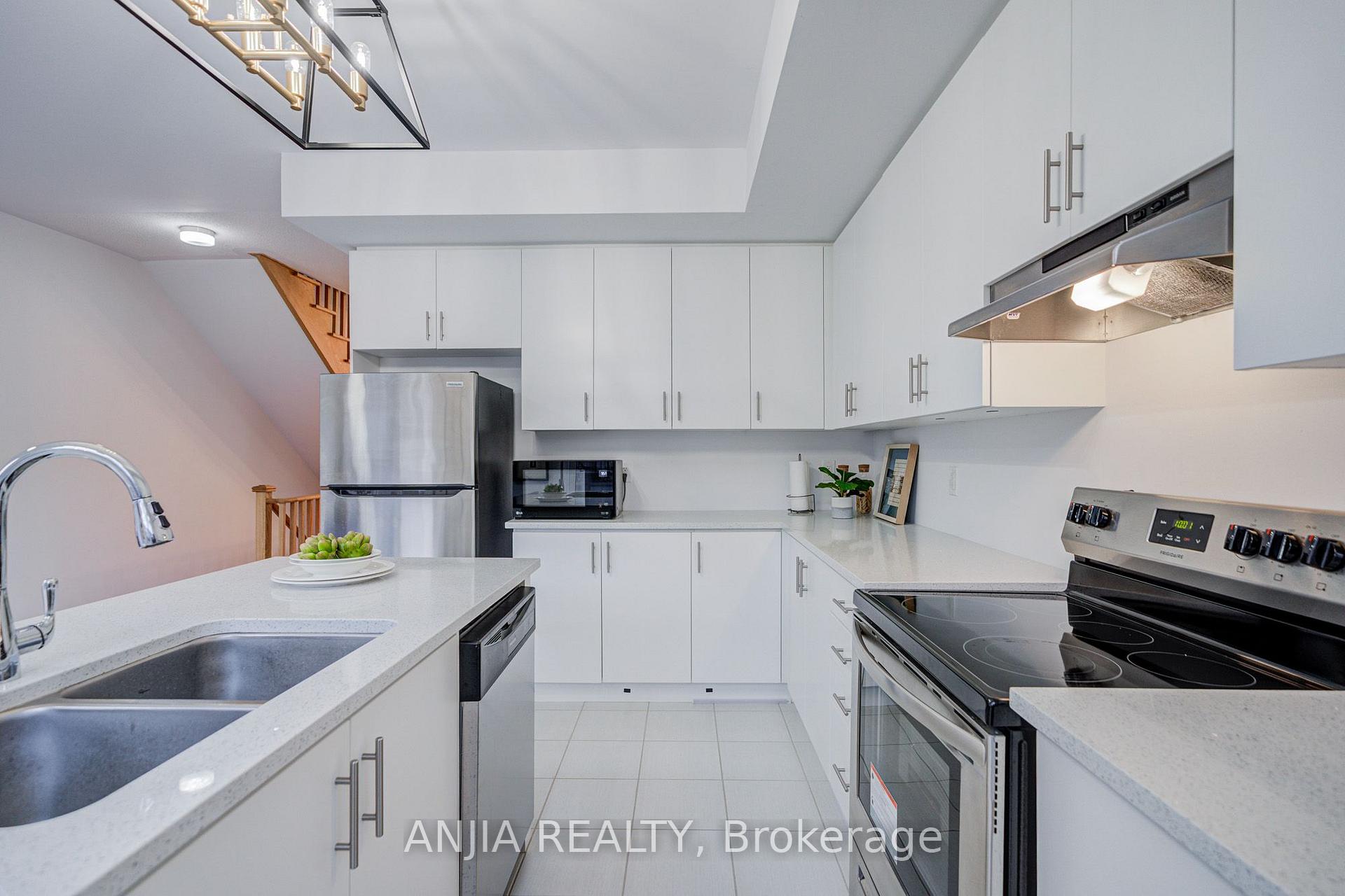 Photo 20 of 11794 Tenth Line, Whitchurch-Stouffville, Stouffville — HOMEH