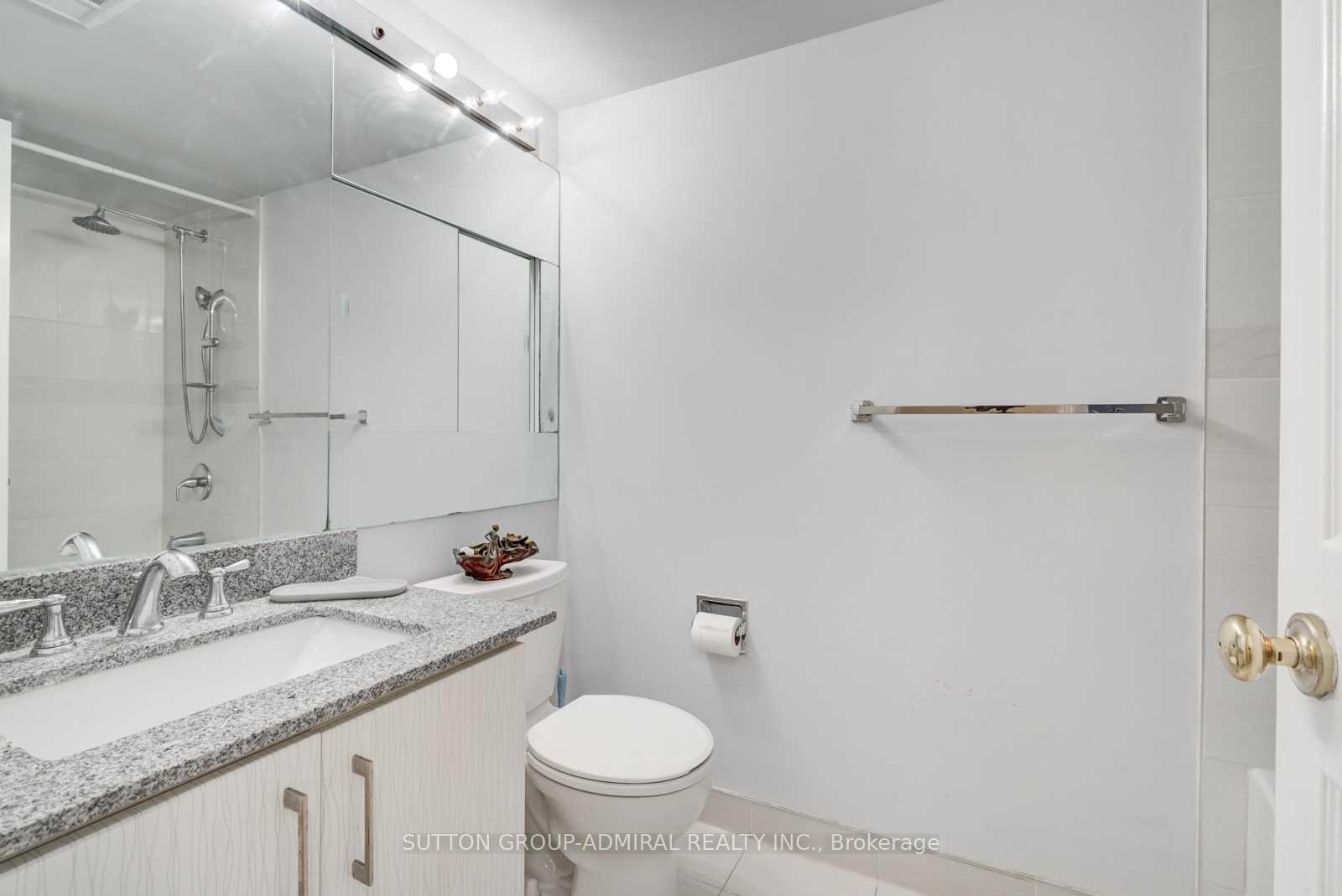 Photo 8 of Unit 807, 5460 Yonge Street, North York, Willowdale West — HOMEH