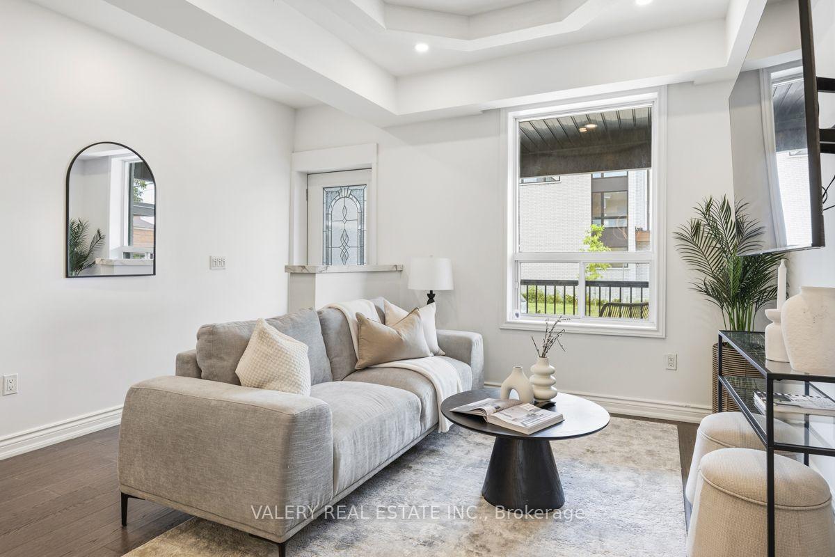 Photo 4 of Unit Upper, 219 Mcroberts Avenue, Toronto, Corso Italia-Davenport — HOMEH