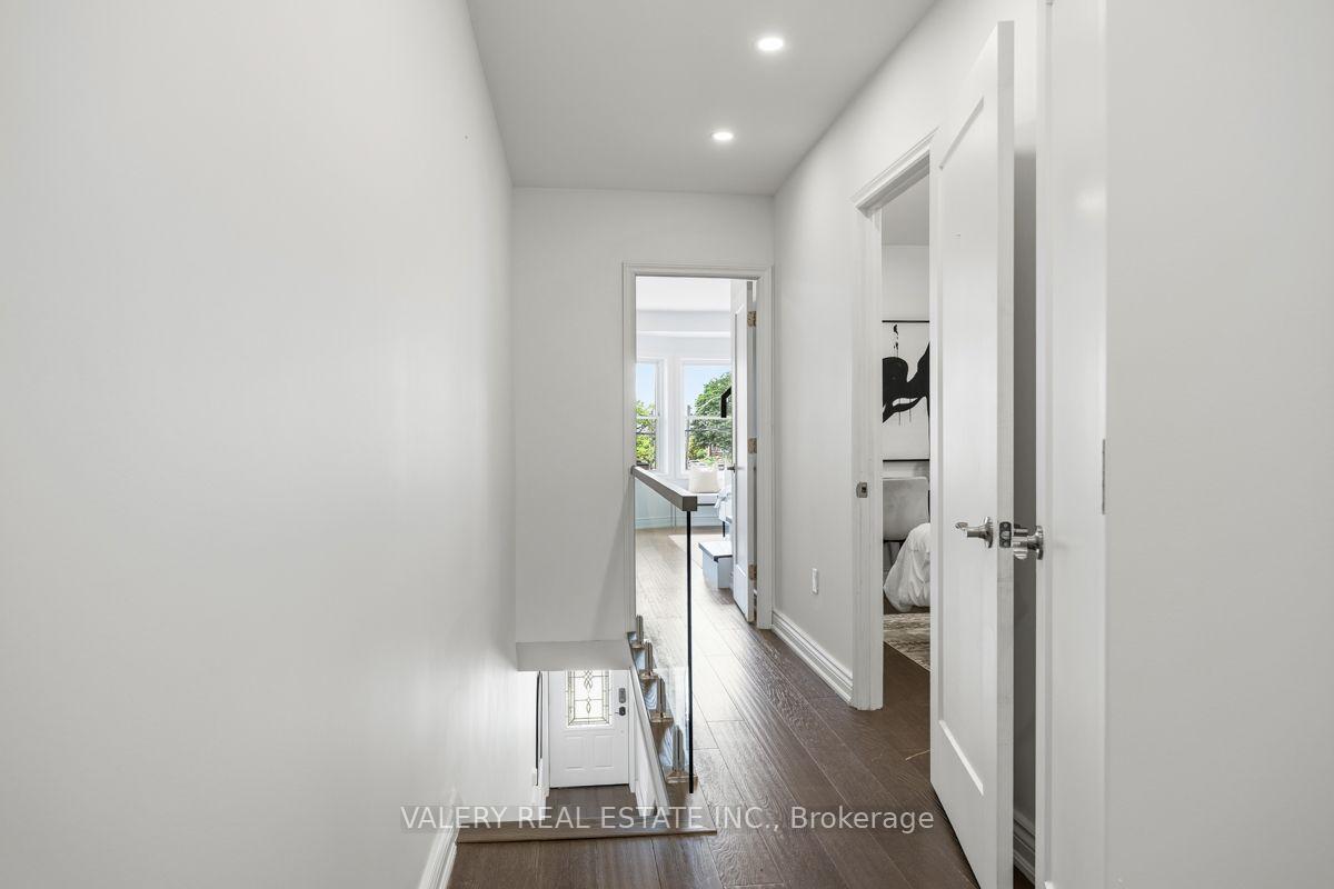 Photo 19 of Unit Upper, 219 Mcroberts Avenue, Toronto, Corso Italia-Davenport — HOMEH