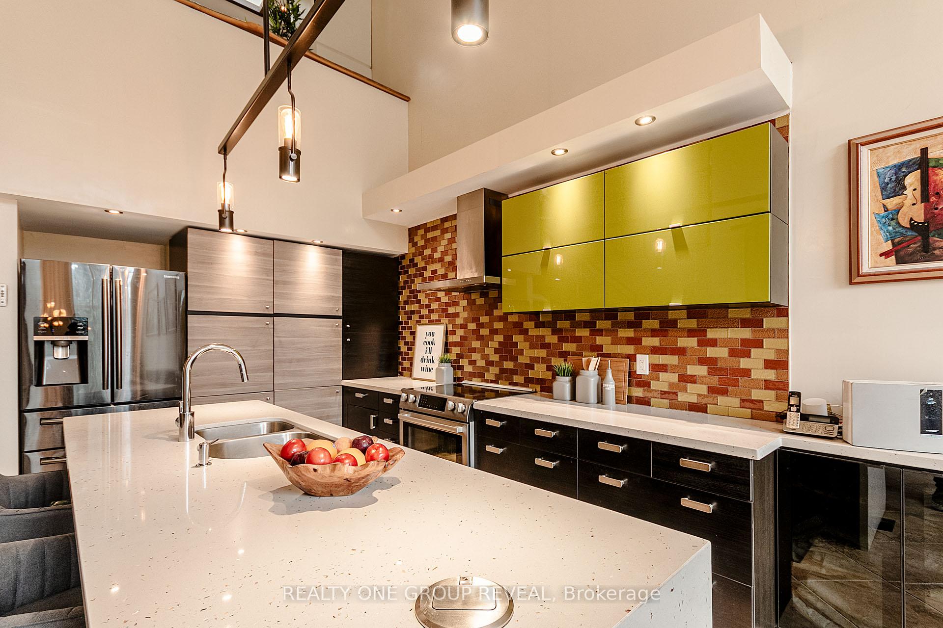 Photo 4 of 20 Gradwell Drive, Scarborough, Cliffcrest — HOMEH