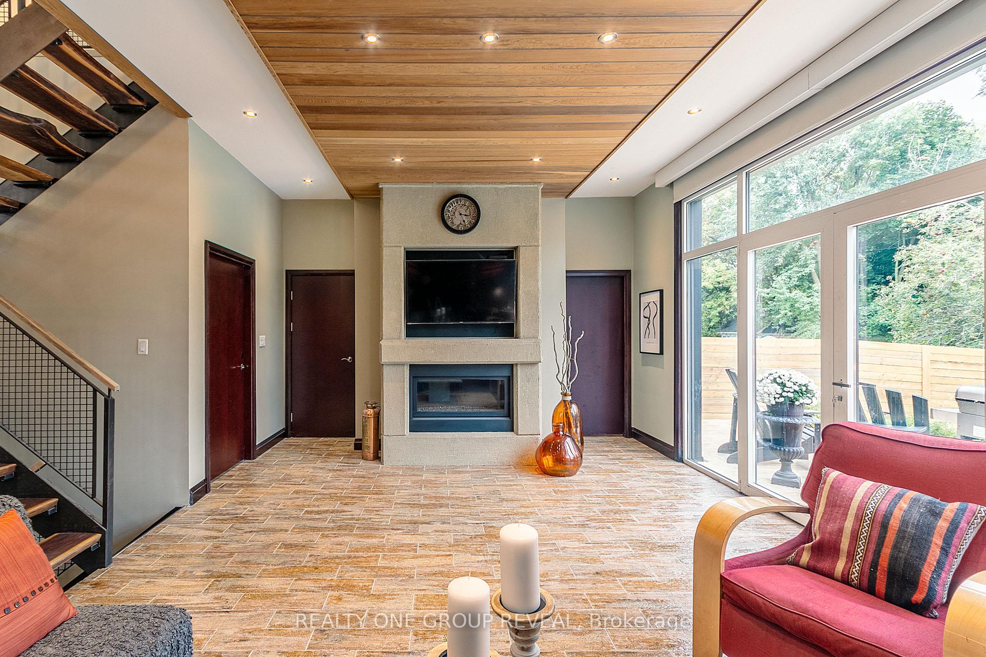 Photo 8 of 20 Gradwell Drive, Scarborough, Cliffcrest — HOMEH