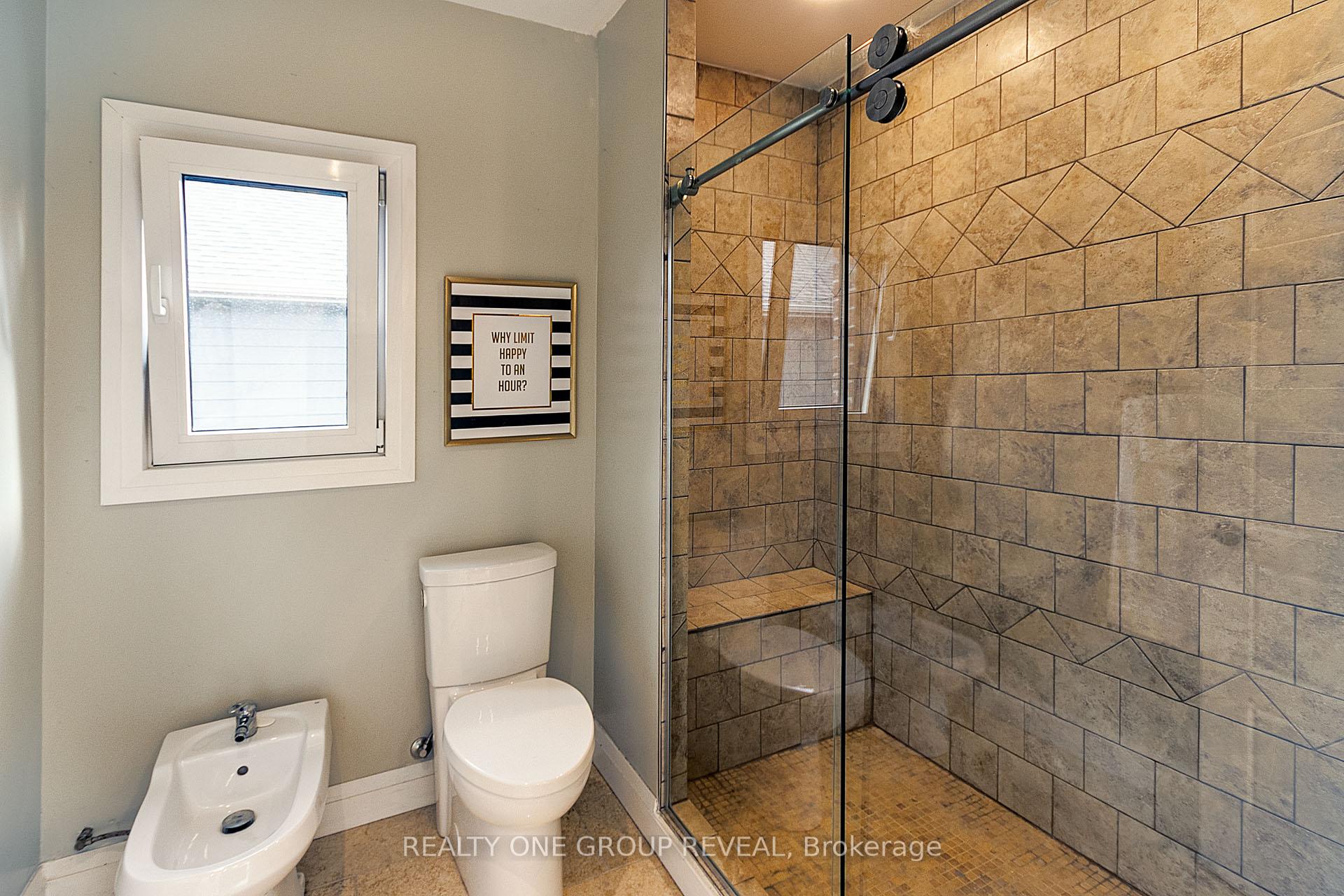 Photo 13 of 20 Gradwell Drive, Scarborough, Cliffcrest — HOMEH