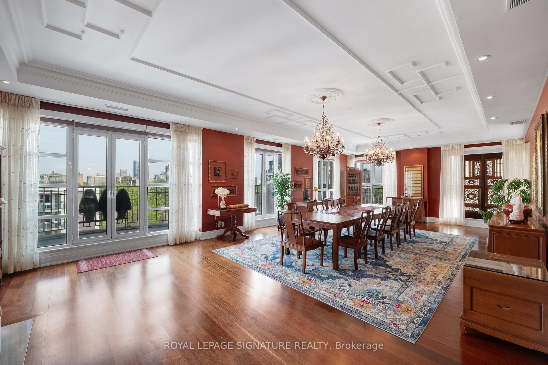 Photo 7 of Unit 1004, 33 Delisle Avenue, Toronto, Yonge-St. Clair — HOMEH