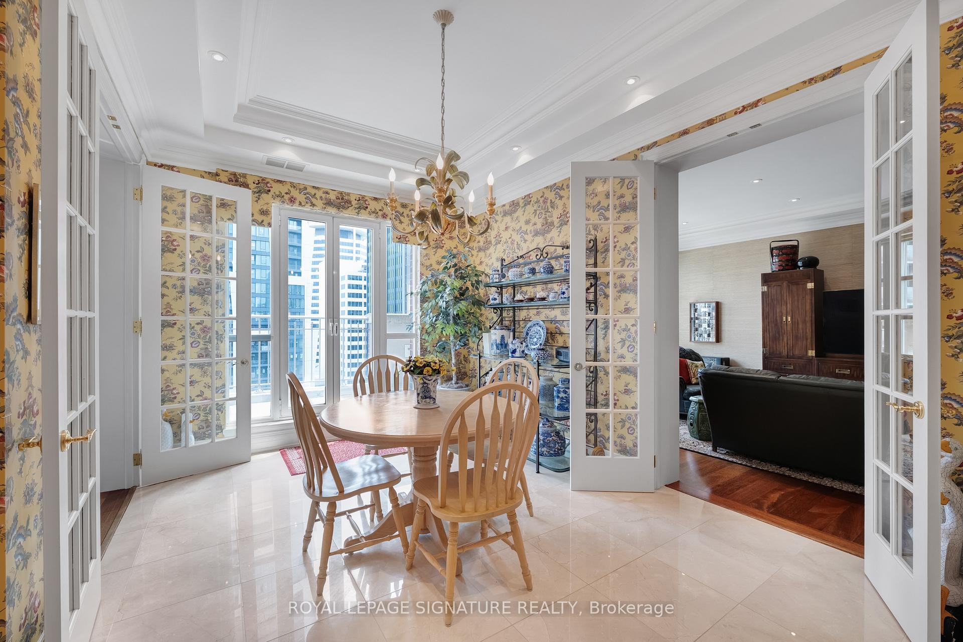 Photo 12 of Unit 1004, 33 Delisle Avenue, Toronto, Yonge-St. Clair — HOMEH