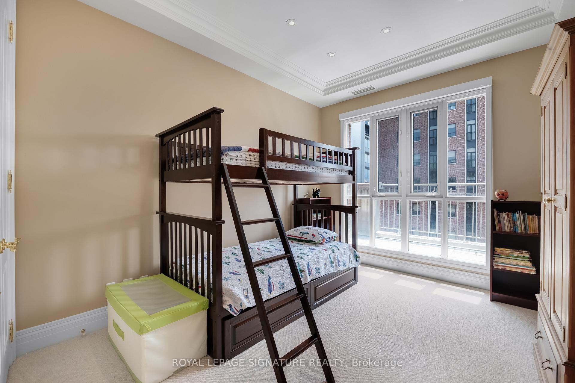 Photo 32 of Unit 1004, 33 Delisle Avenue, Toronto, Yonge-St. Clair — HOMEH