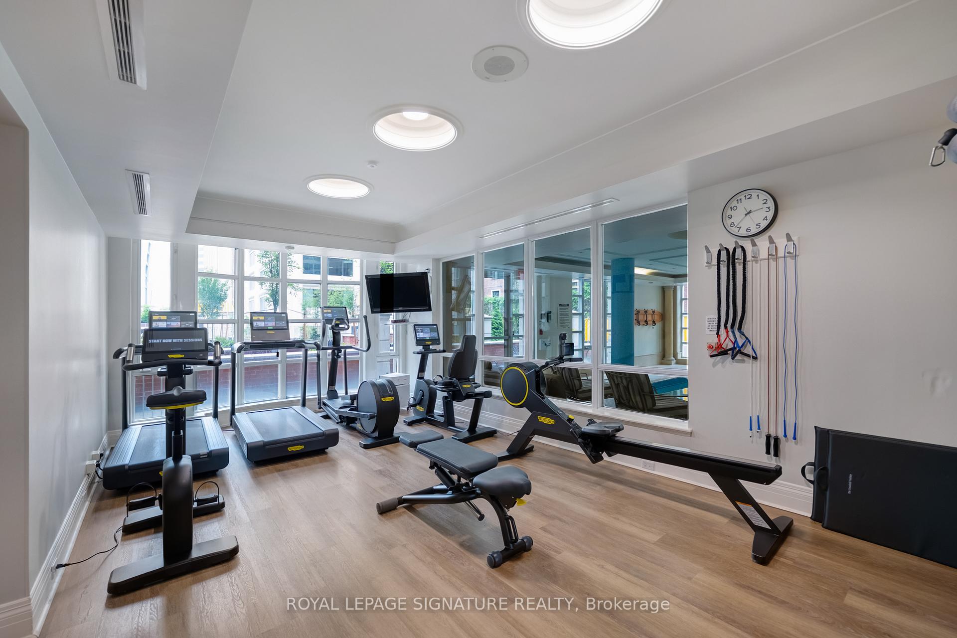 Photo 39 of Unit 1004, 33 Delisle Avenue, Toronto, Yonge-St. Clair — HOMEH