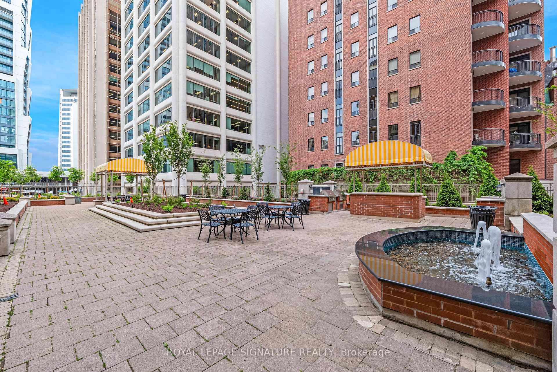 Photo 42 of Unit 1004, 33 Delisle Avenue, Toronto, Yonge-St. Clair — HOMEH