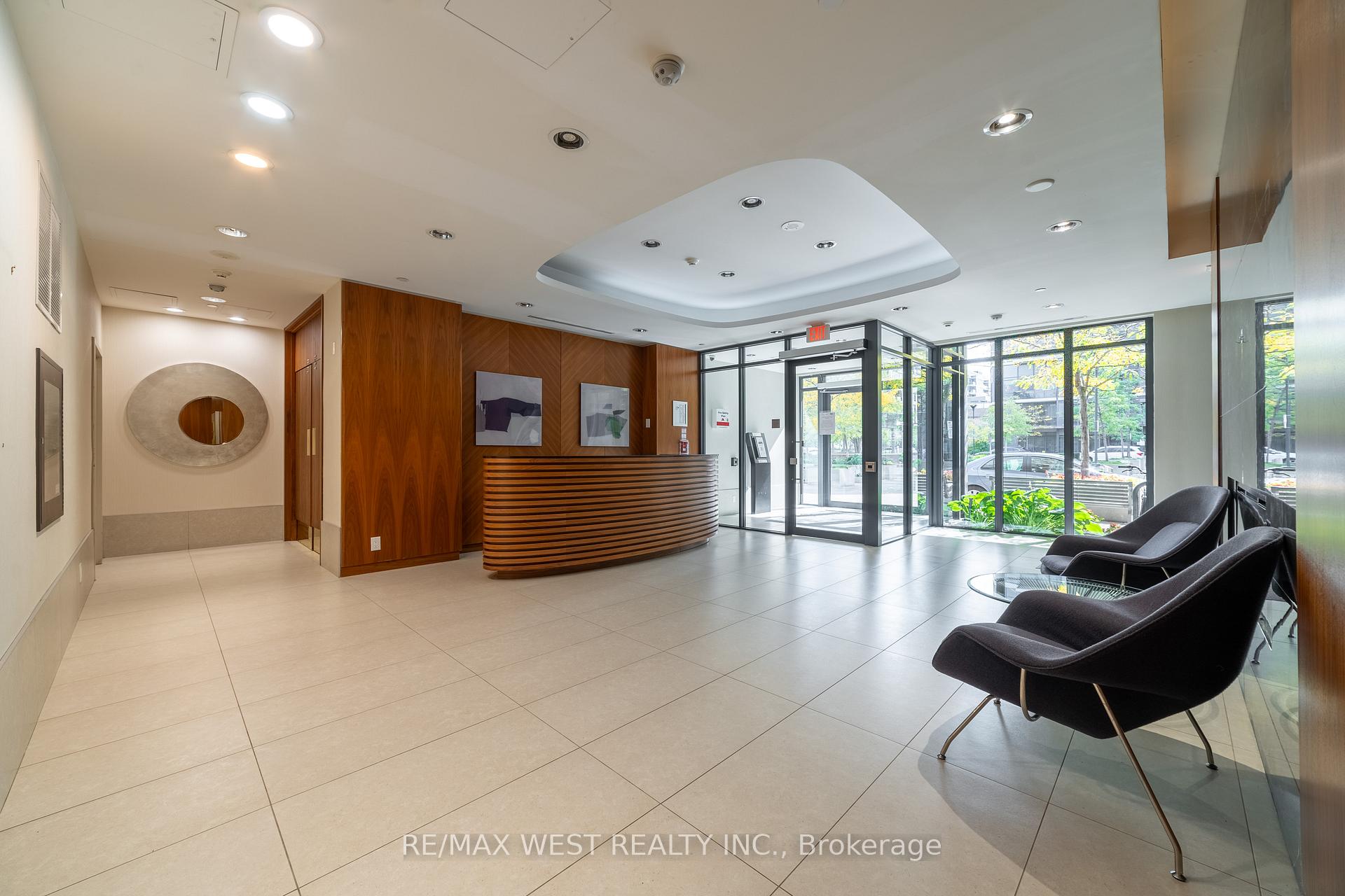 Photo 4 of Unit 2108, 1 Valhalla Inn Road, Etobicoke, Islington-City Centre West — HOMEH