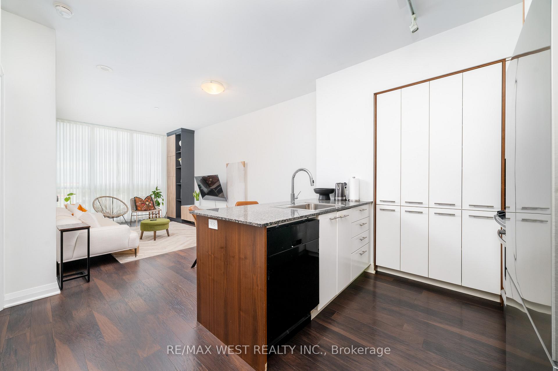 Photo 9 of Unit 2108, 1 Valhalla Inn Road, Etobicoke, Islington-City Centre West — HOMEH