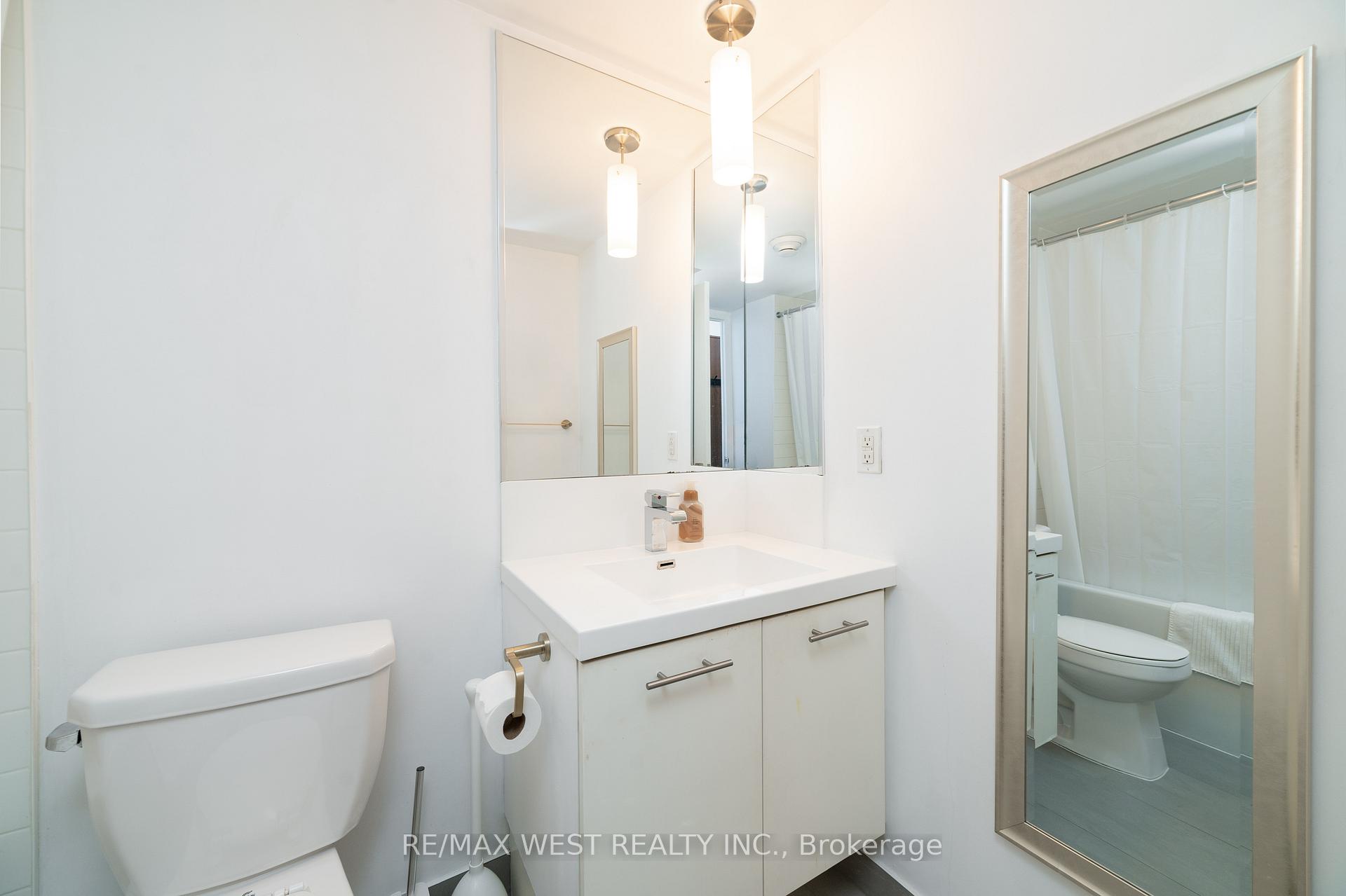Photo 14 of Unit 2108, 1 Valhalla Inn Road, Etobicoke, Islington-City Centre West — HOMEH
